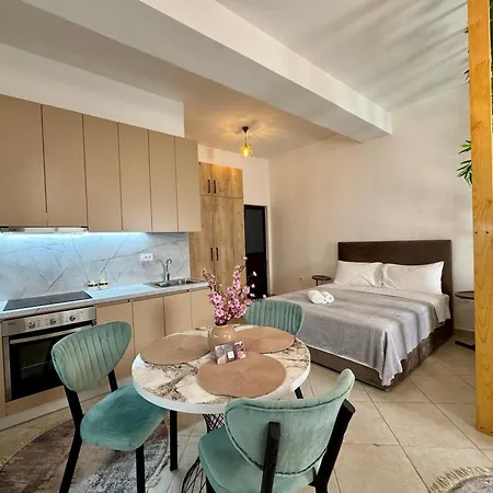 Center Cozy Apartment Durres